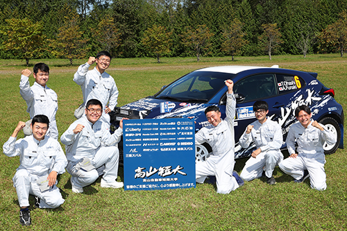 ラリーチーム_2022fia rally hokkaido02
